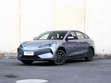 BYD e7