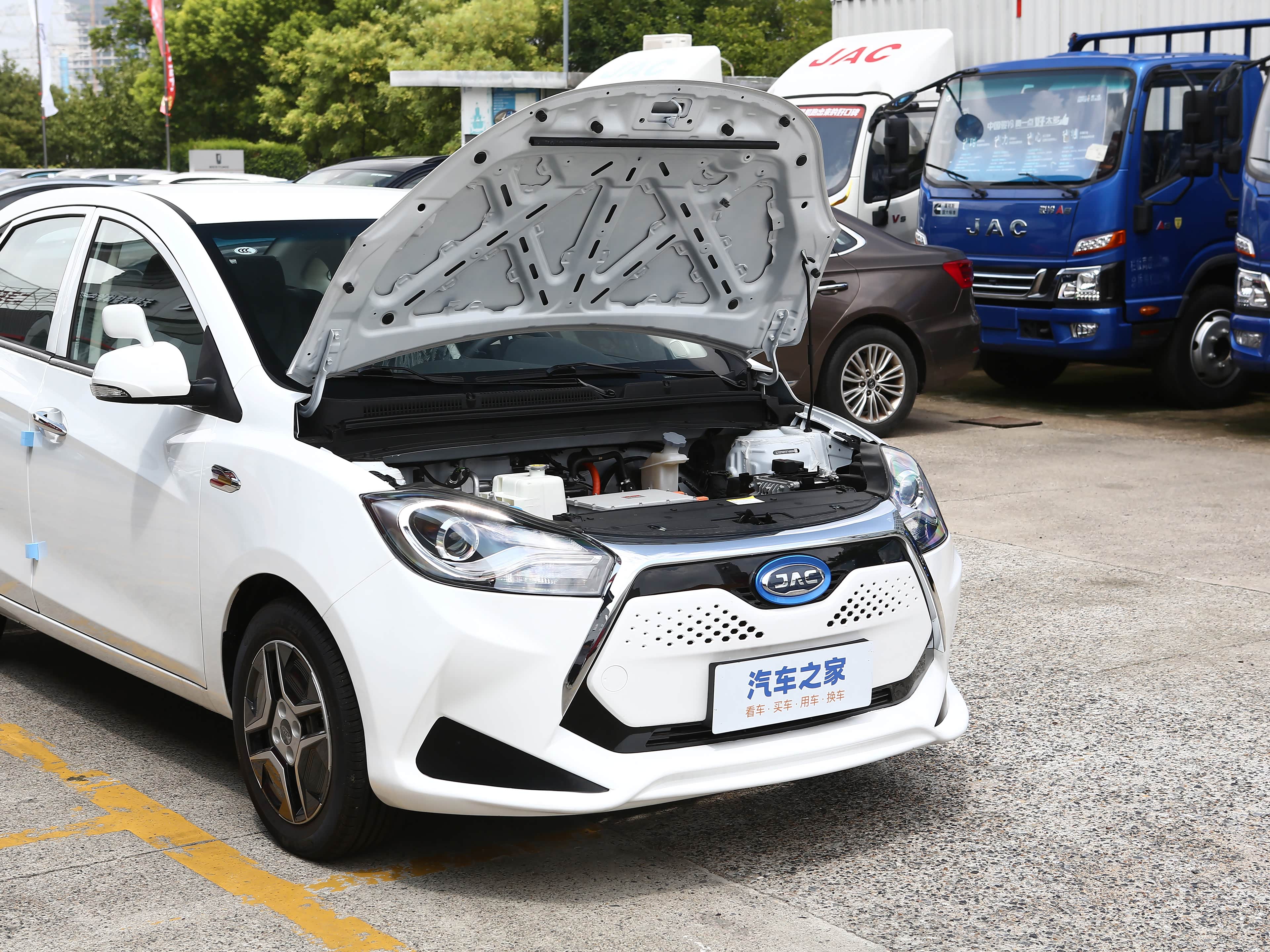 JAC iEV7