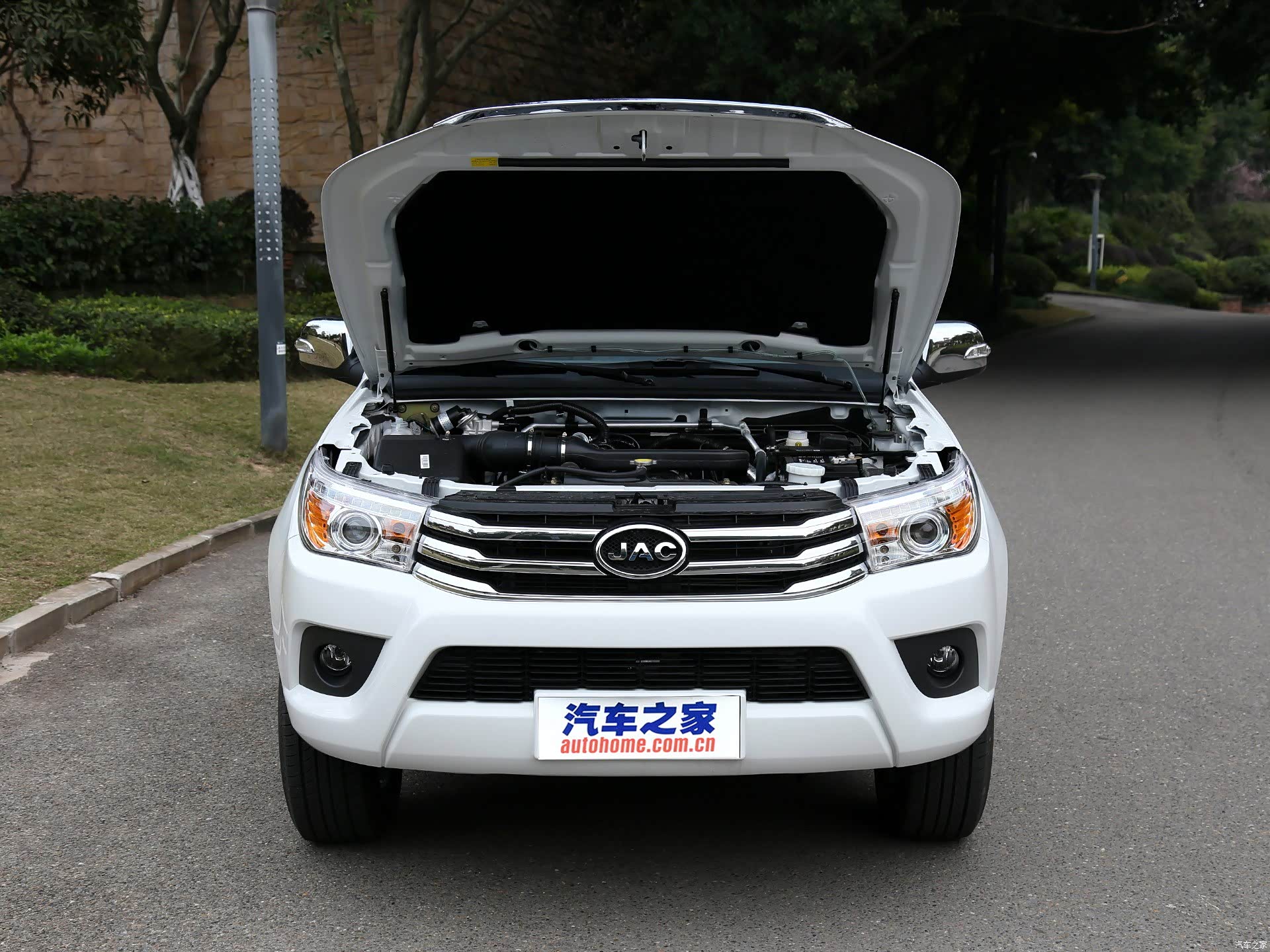 JAC V7