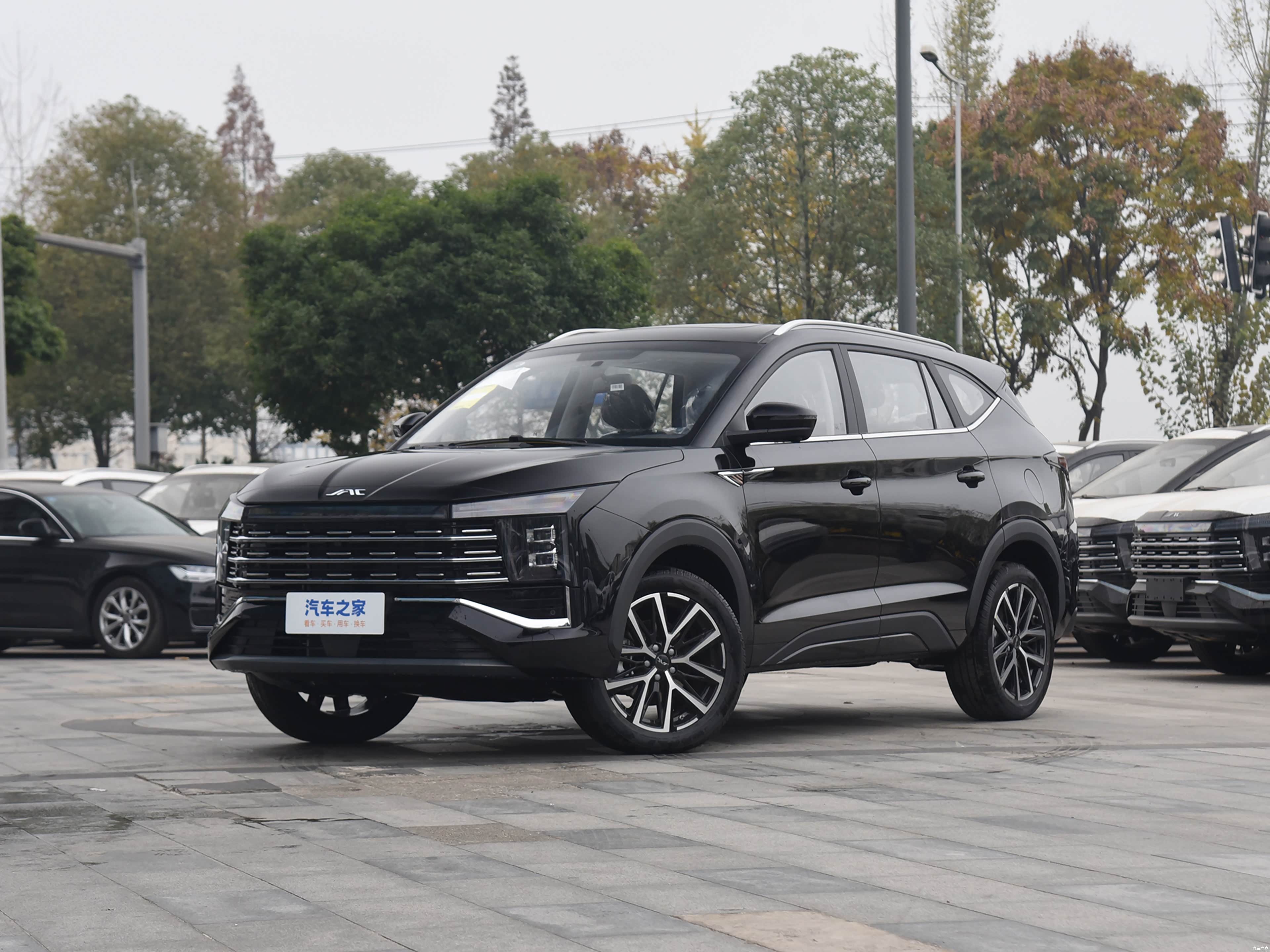 JAC X8 PLUS