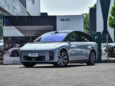 Li Auto Li i8