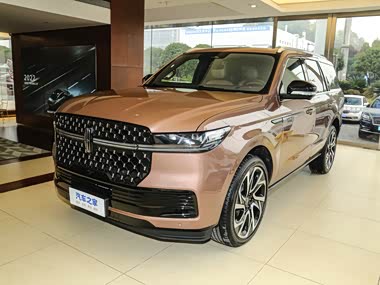 Lincoln Navigator
