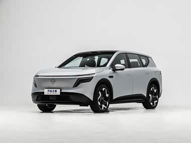 Nissan NX8