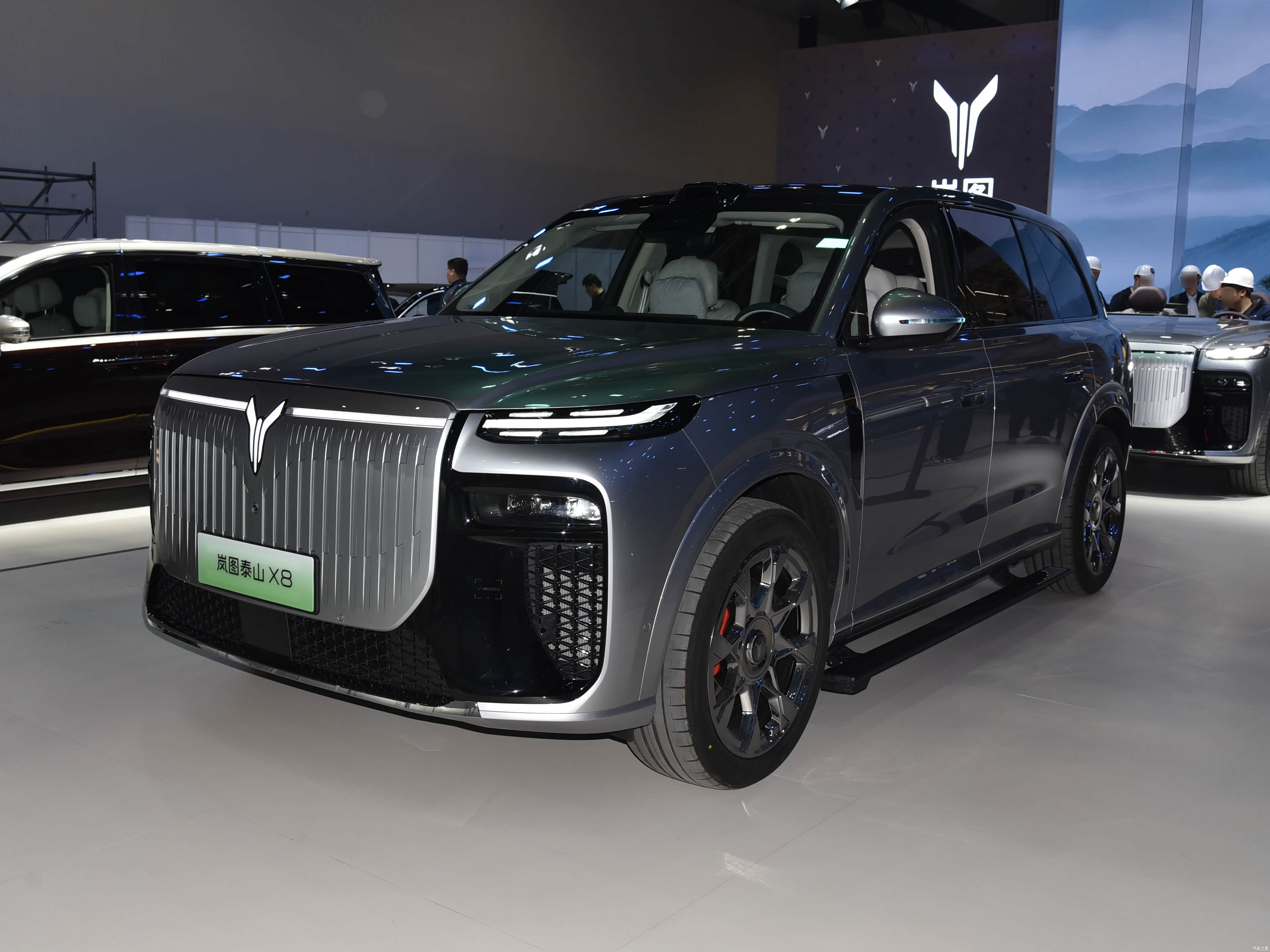 Voyah Taishan X8