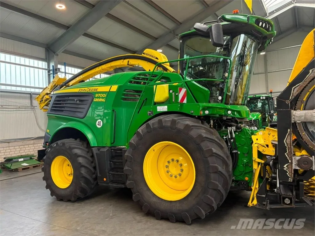 John Deere R47