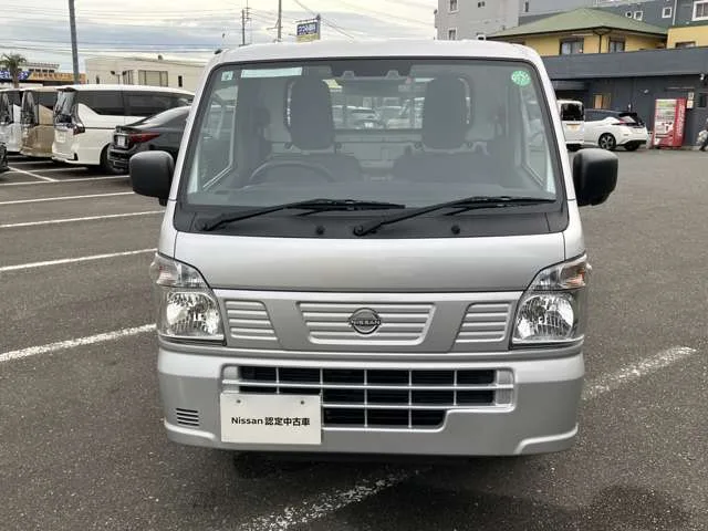 Nissan Clipper Track