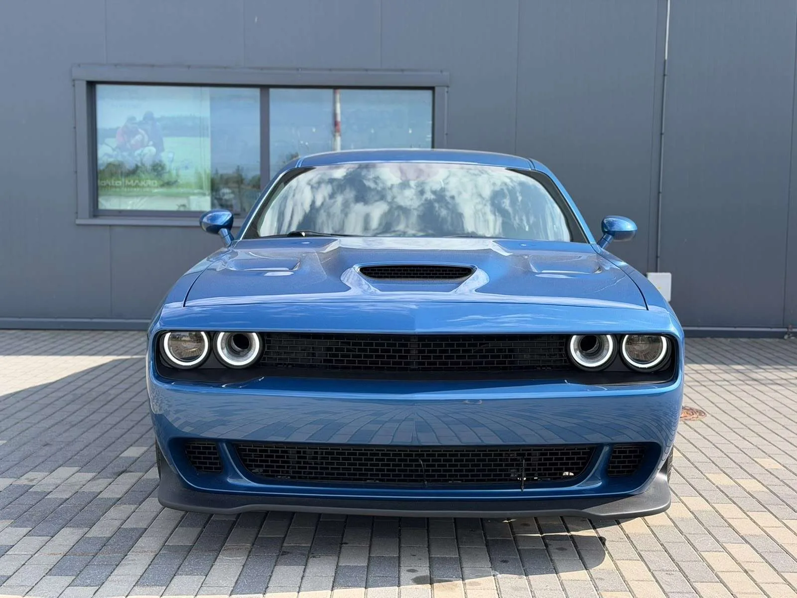 Dodge Challenger