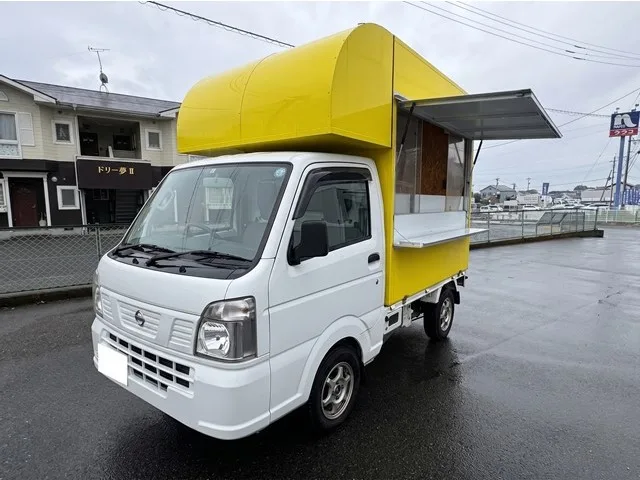 Nissan NT100 Clipper