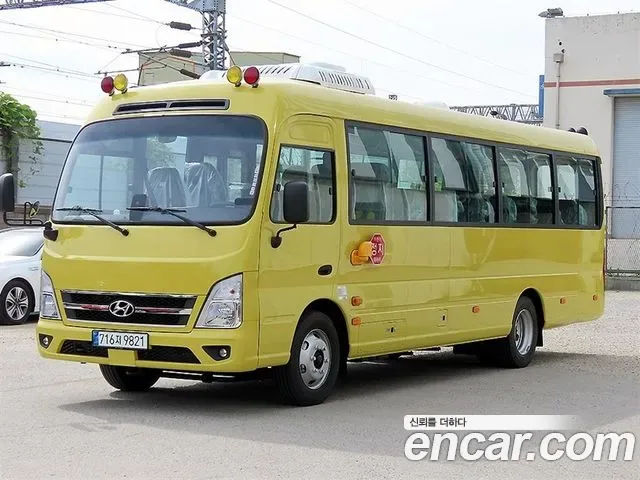 Hyundai County