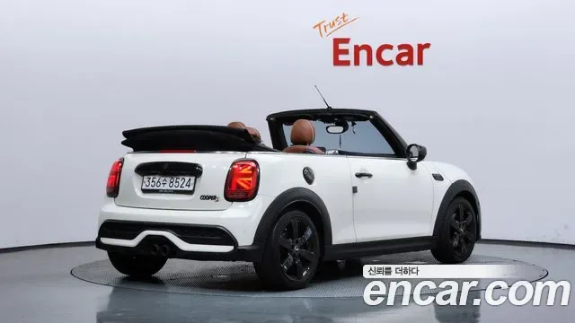 MINI Cooper Convertible