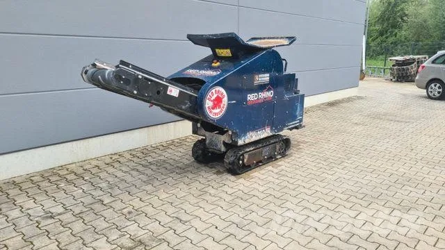 Red Rhino 4000 - Backenbrecher - Sprühbalken