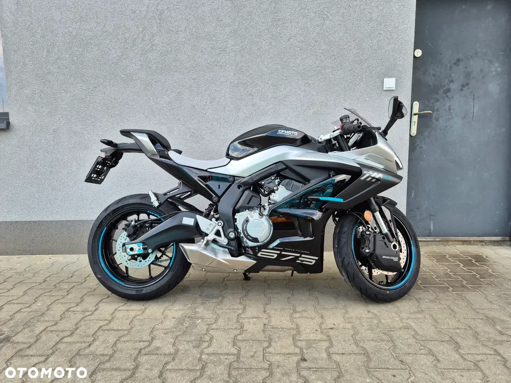 CFMoto 675SR