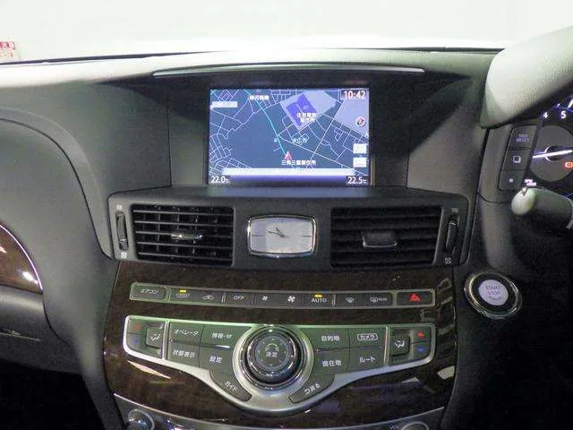 Nissan Fuga
