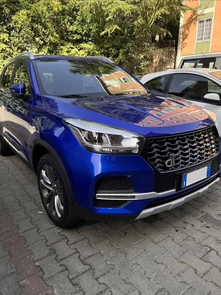 DR Automobiles DR 4