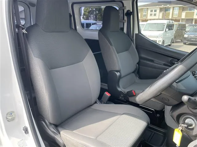 Nissan NV200 Vanette Van