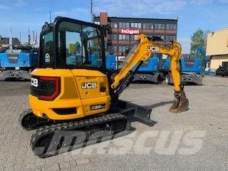 JCB 35