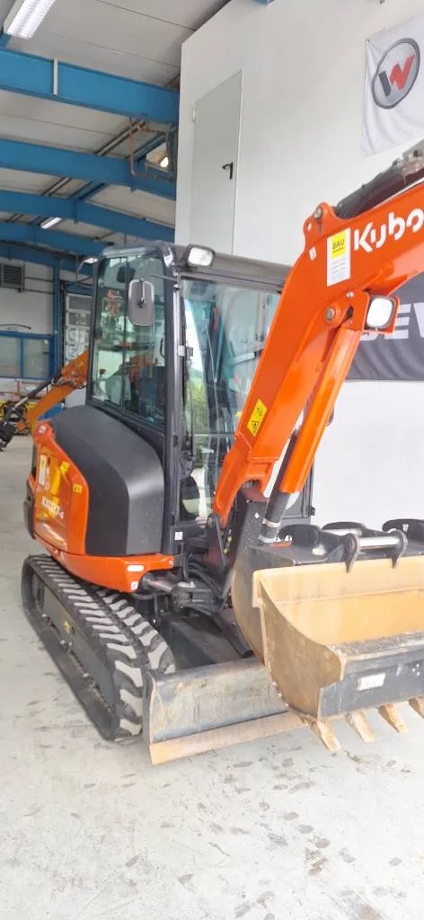 Kubota KX027