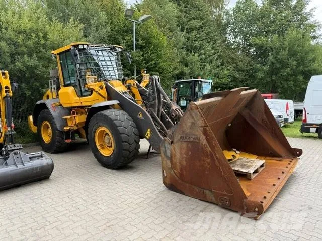 Volvo L90